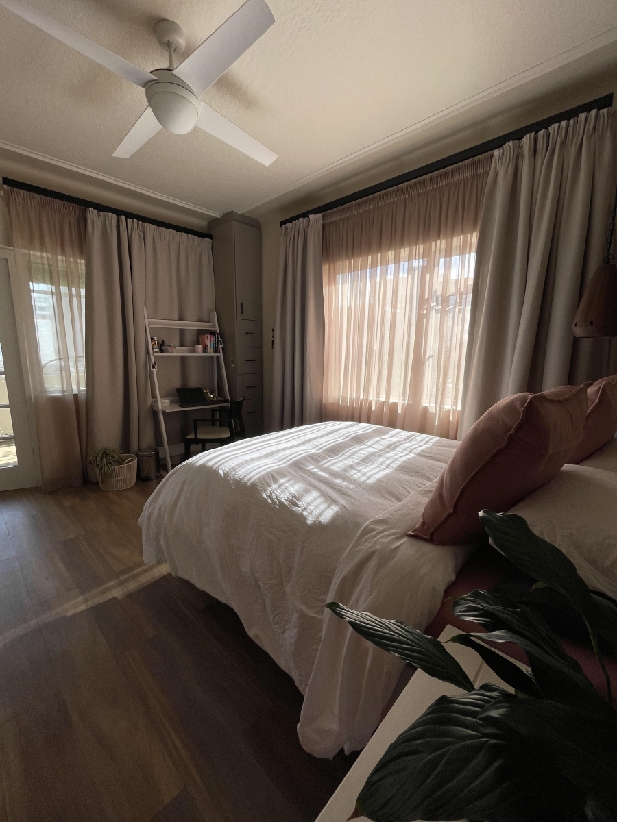 To Let 3 Bedroom Property for Rent in Sea Point Western Cape